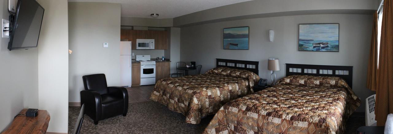 Alberta Beach Inn And Suites Екстериор снимка